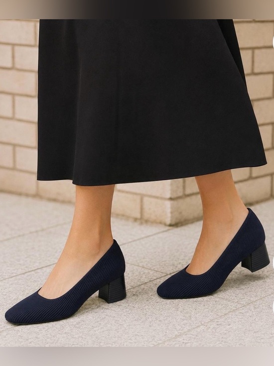 Vivaia Shoes - Vivaia Melody NWOT square-toe chunky heel 38.5 / 7.5 US